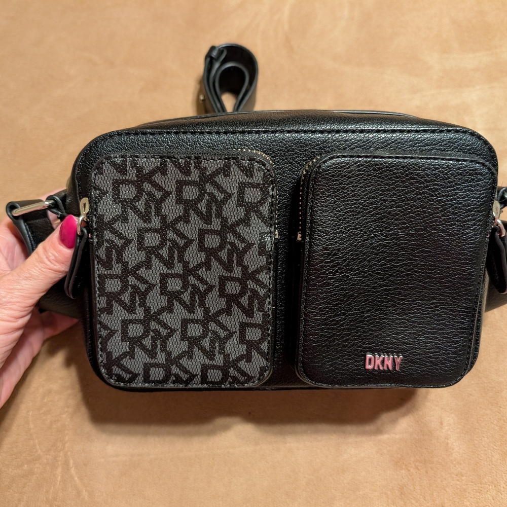 DKNY Tinsley Crossbody or "camera bag" style NWT - Picture 9 of 16